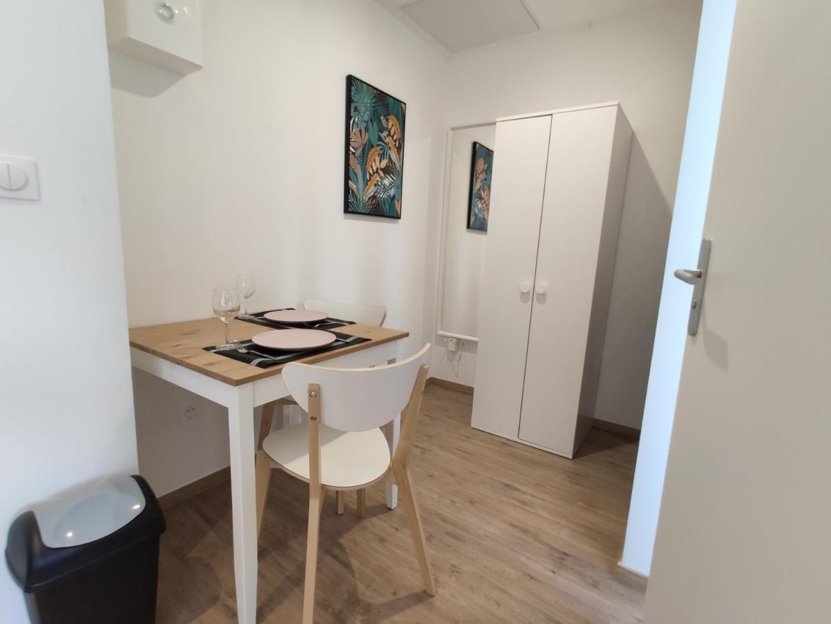 ואלנסיין Residence Jehan Froissart מראה חיצוני תמונה